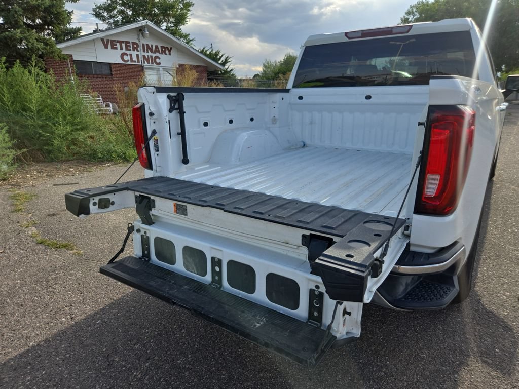 Used 2025 GMC Sierra 1500 SLT AWD/4WD image 18
