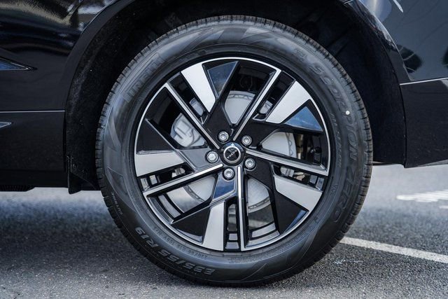 New 2026 Volvo XC60 B5 Plus w/ Protection Package Premier image 19