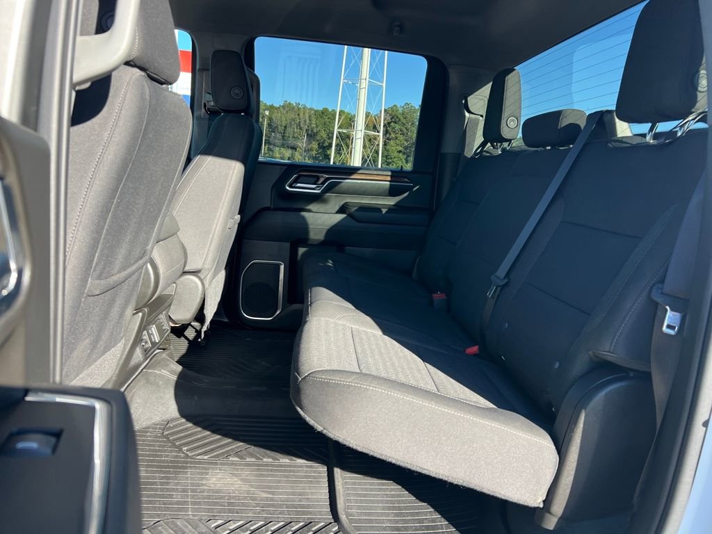 Used 2024 Chevrolet Silverado 2500 LT image 24