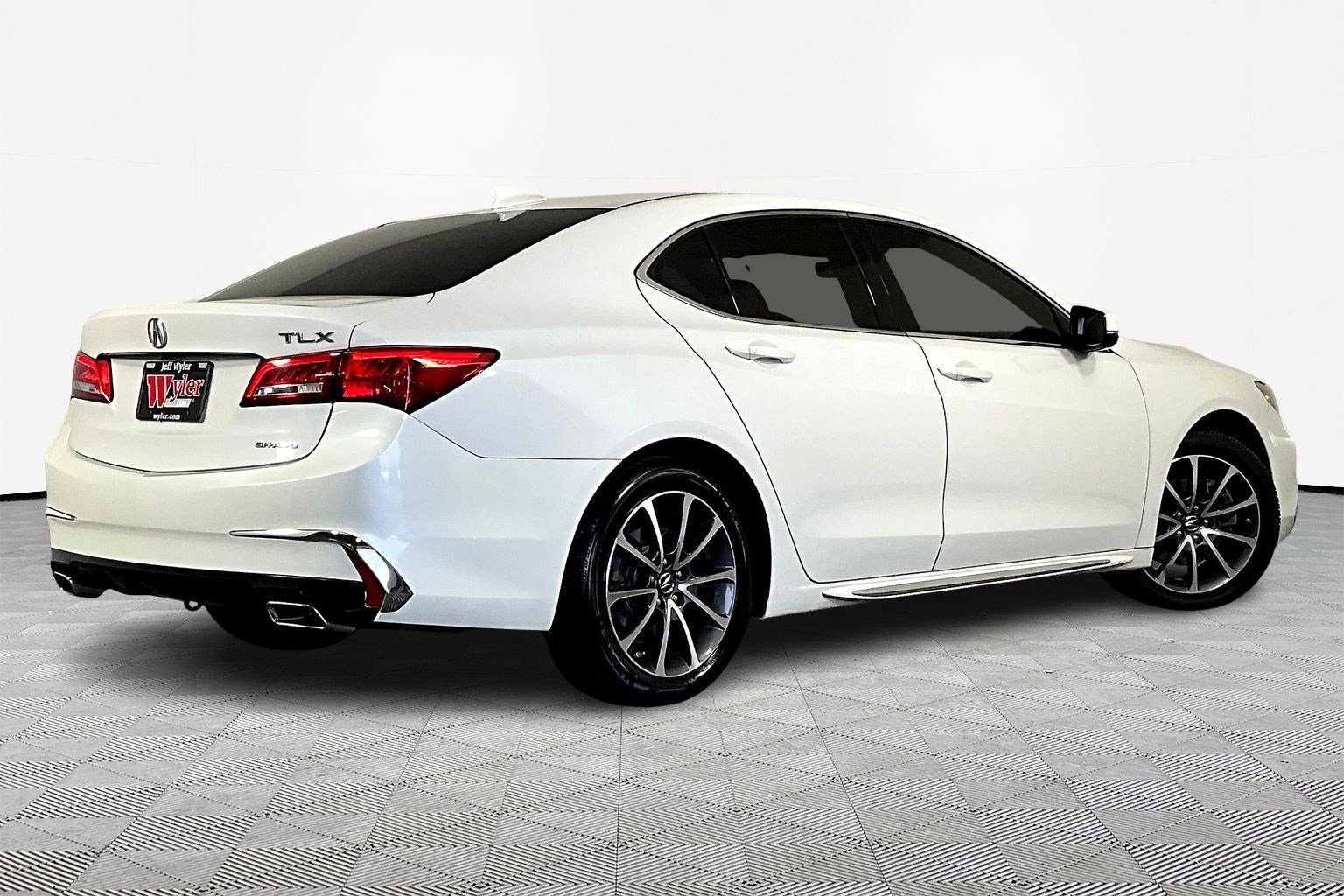 Used 2018 Acura TLX V6 SH-AWD w/ Technology Pkg image 6