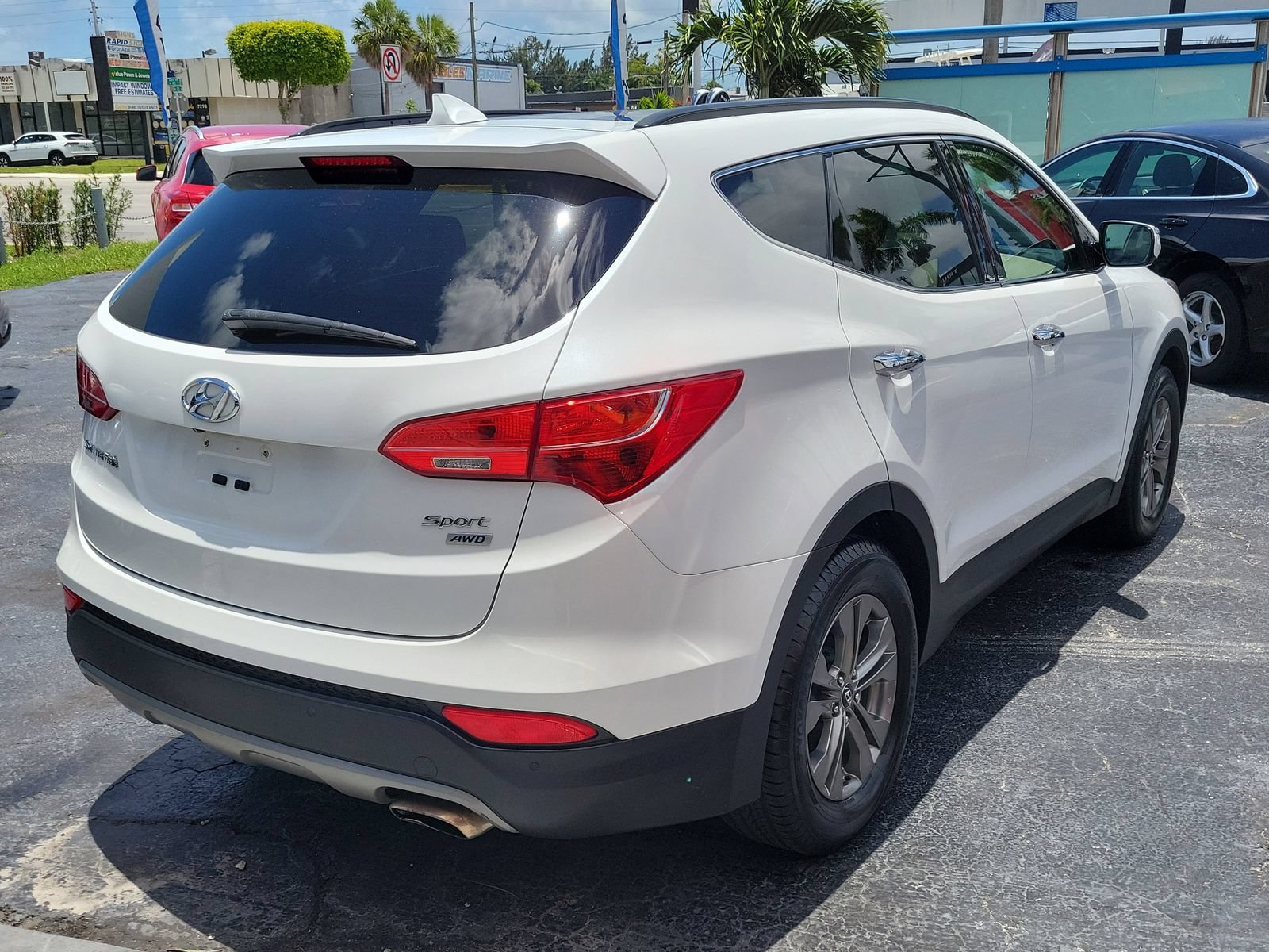 Used 2014 Hyundai Santa Fe Sport w/ Technology Package 04 AWD/4WD image 4