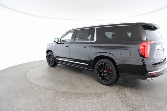 Used 2023 GMC Yukon XL Denali image 10
