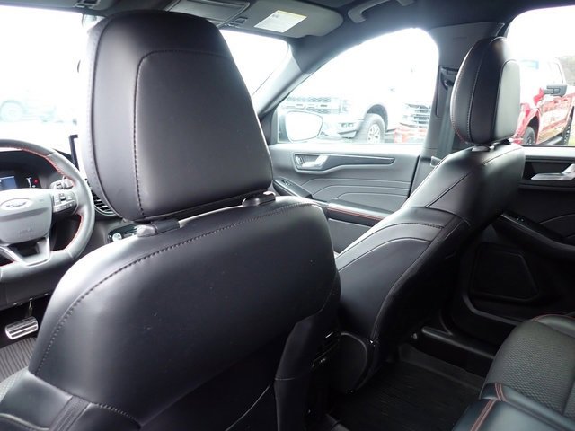 Certified 2023 Ford Escape ST-Line w/ Tech Pack #1 image 16