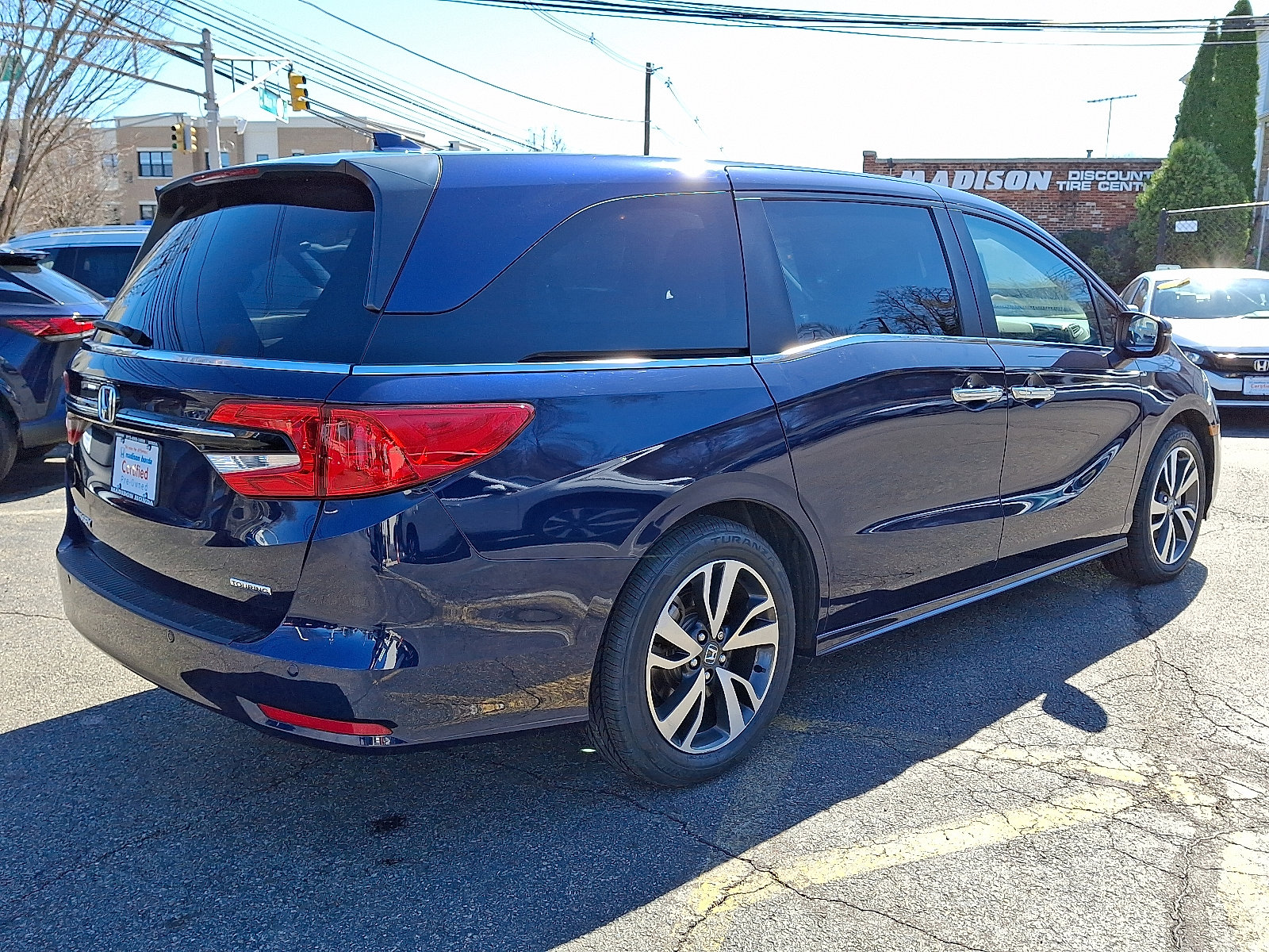 Certified 2024 Honda Odyssey Touring image 7