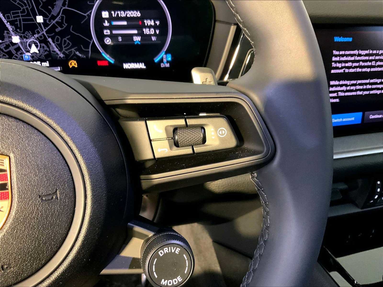 Certified 2025 Porsche Cayenne image 28