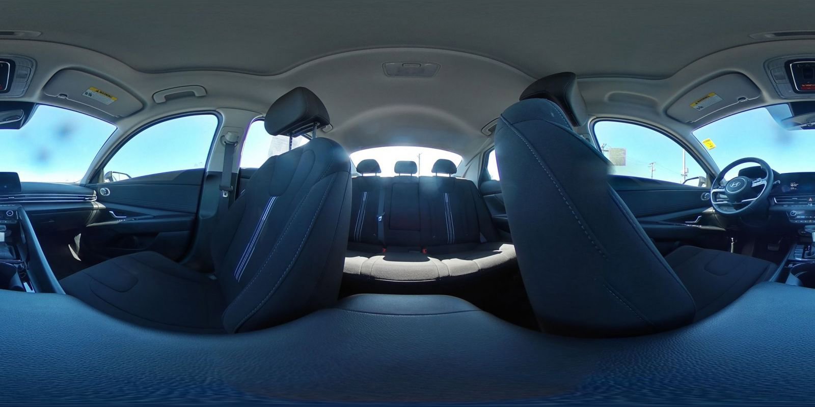 Used 2025 Hyundai Elantra SEL FWD image 43