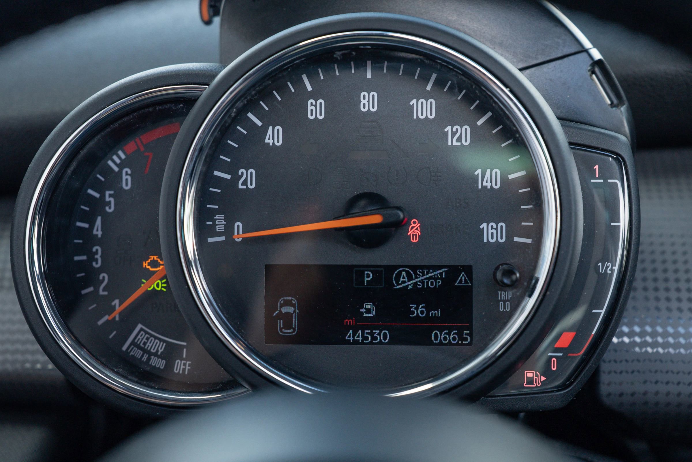 Used 2020 MINI Cooper 2-Door Hardtop FWD image 29