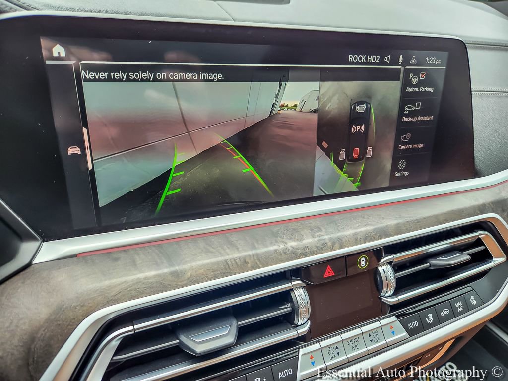 Used 2022 BMW X5 xDrive40i w/ Luxury Seating Package AWD/4WD image 13