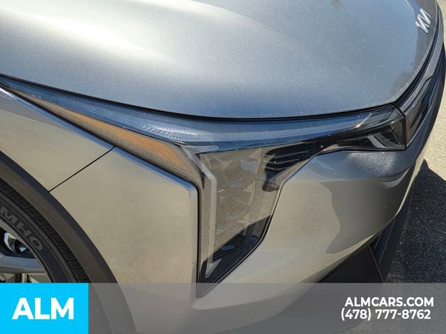 Used 2025 Kia K4 LXS image 23