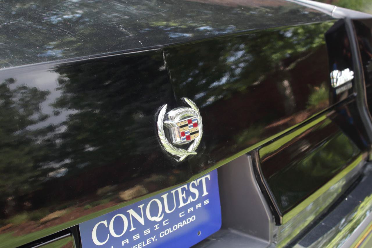 Used 1996 Cadillac Fleetwood Brougham RWD image 27