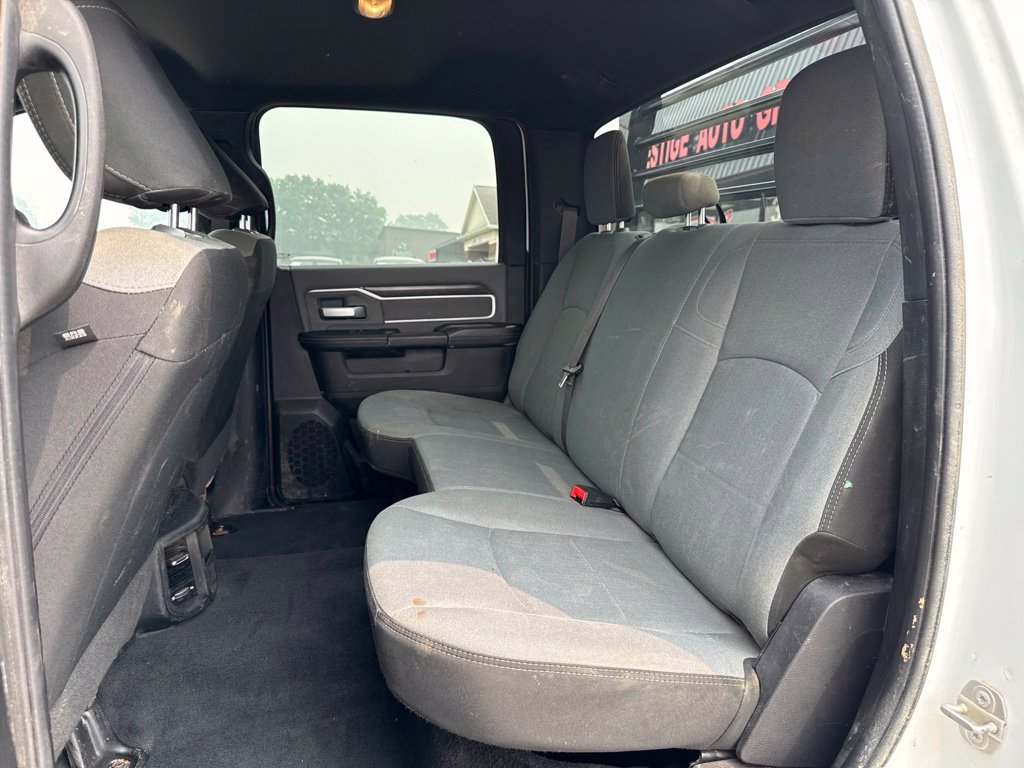Used 2022 RAM 2500 Big Horn AWD/4WD image 34