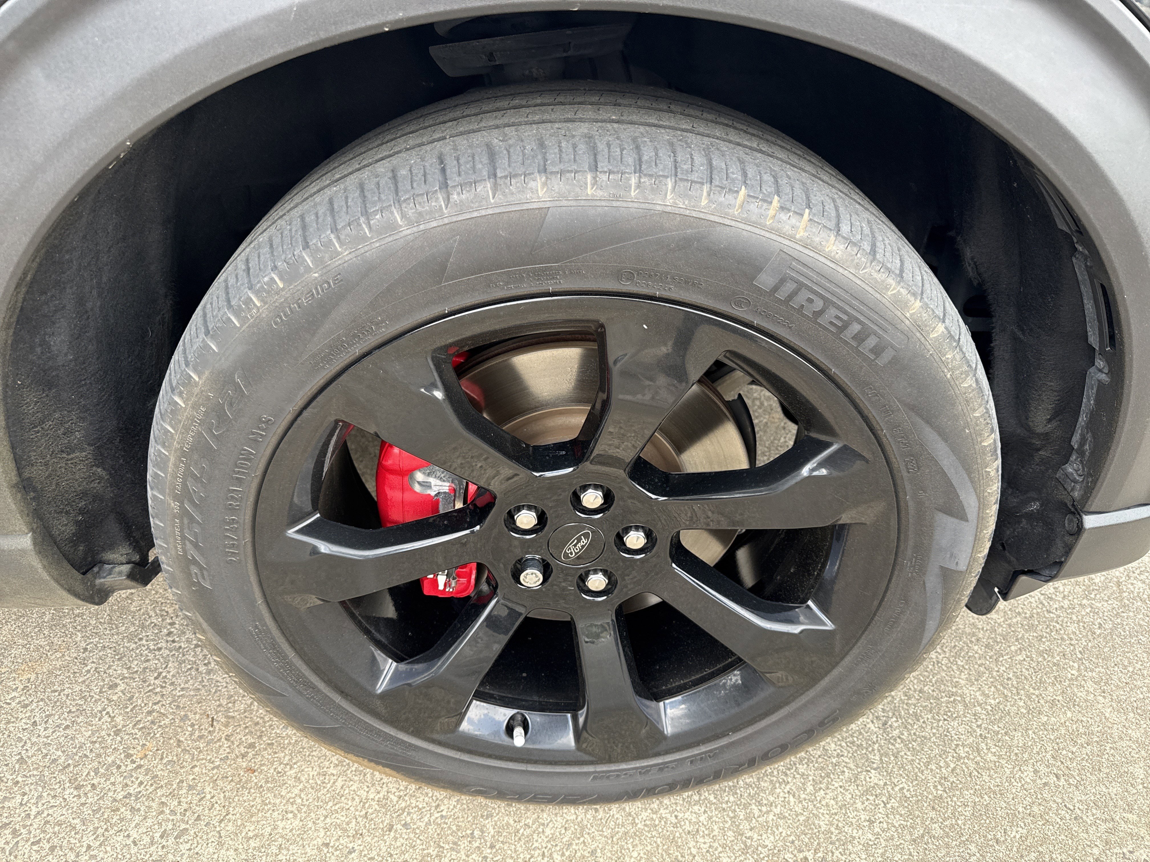 Used 2020 Ford Explorer ST w/ ST Street Pack image 12