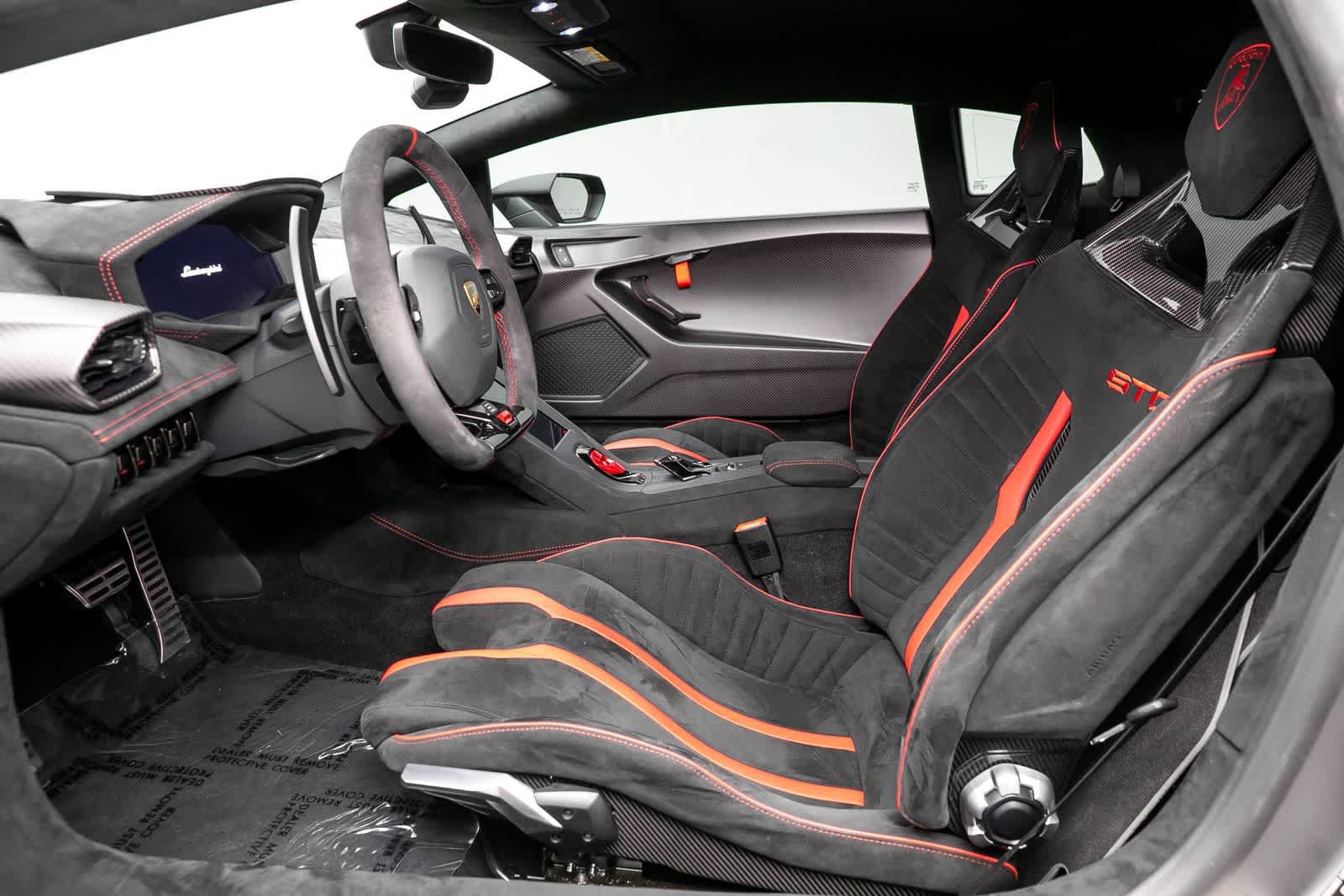 Used 2022 Lamborghini Huracan STO RWD image 10
