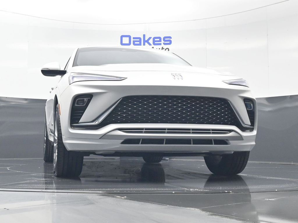 Used 2024 Buick Envista Avenir image 39