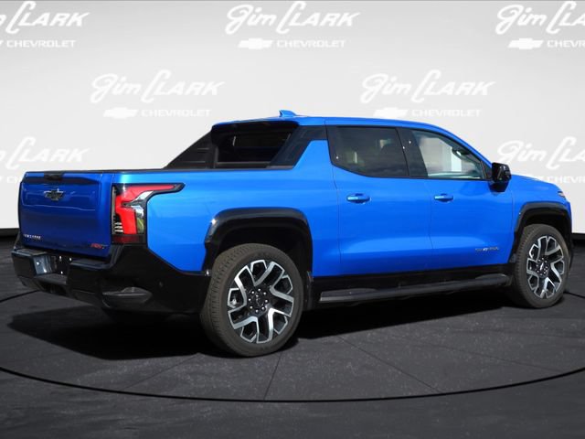 Used 2025 Chevrolet Silverado EV RST AWD/4WD image 29