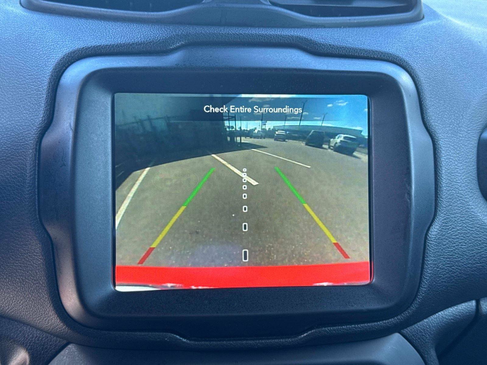 Used 2021 Jeep Renegade Latitude FWD image 22