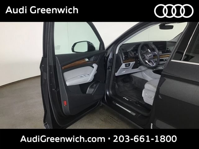 Certified 2024 Audi Q5 Premium w/ Convenience Package AWD/4WD image 10