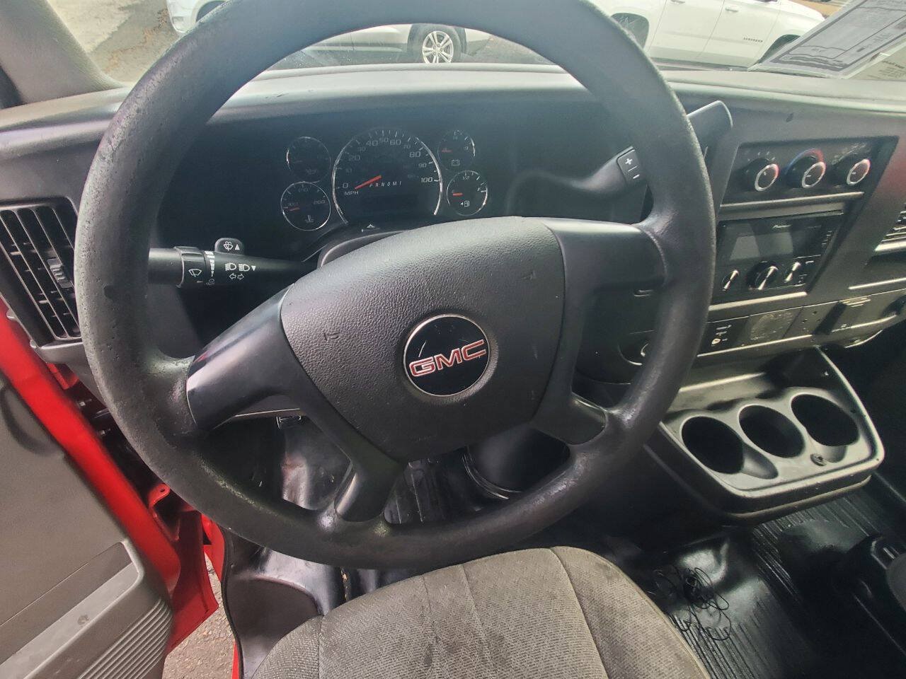 Used 2015 GMC Savana 2500 Extended RWD image 11