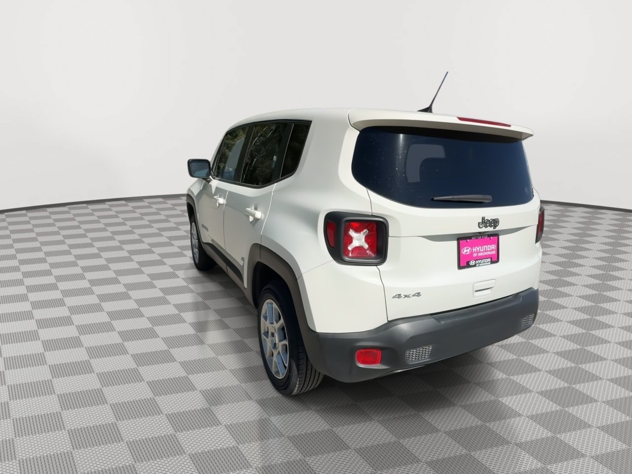 Used 2023 Jeep Renegade Latitude AWD/4WD image 6