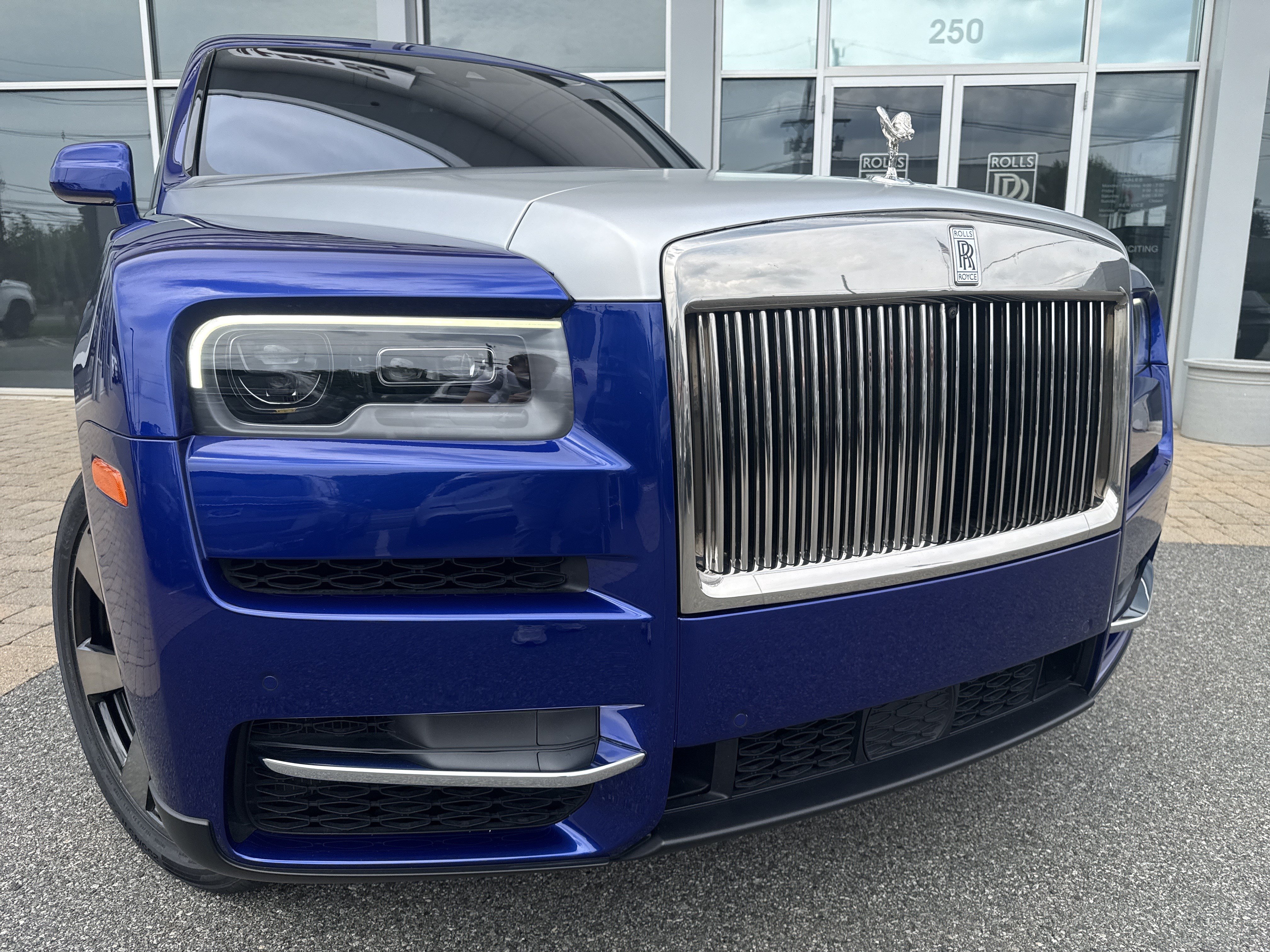 Certified 2021 Rolls-Royce Cullinan AWD/4WD image 54