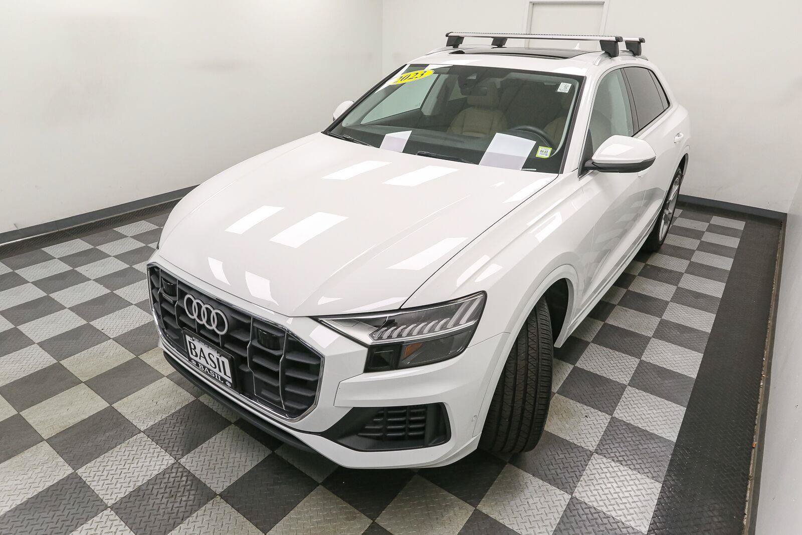Used 2023 Audi Q8 Premium w/ Convenience Package AWD/4WD image 6