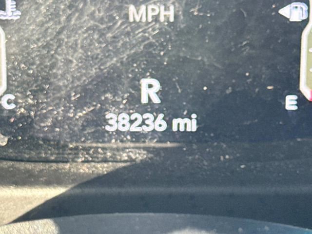 Used 2023 Jeep Wrangler Altitude image 32