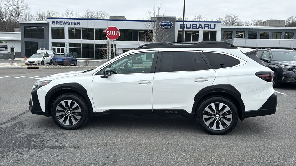 Certified 2023 Subaru Outback Limited XT image 4