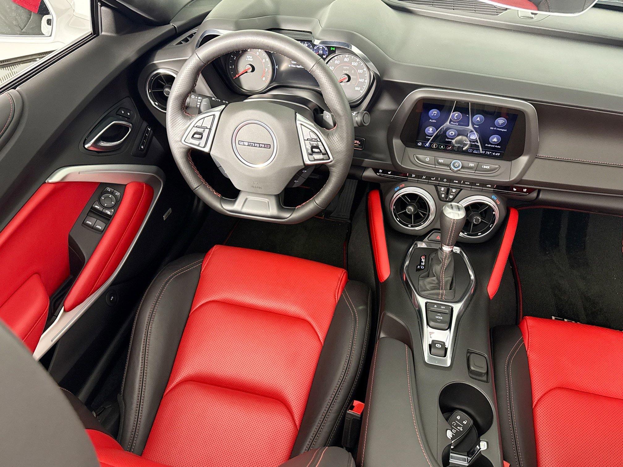 Used 2020 Chevrolet Camaro LT image 29