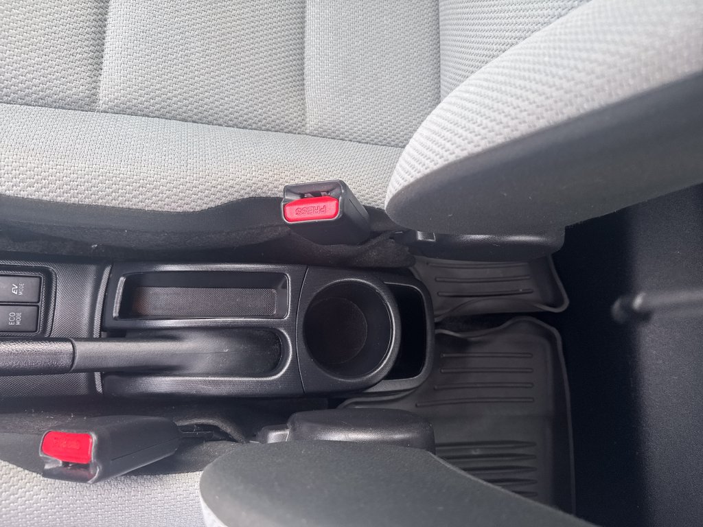 Used 2018 Toyota Prius C One FWD image 27
