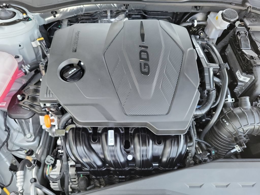 Used 2025 Hyundai Sonata SEL FWD image 28