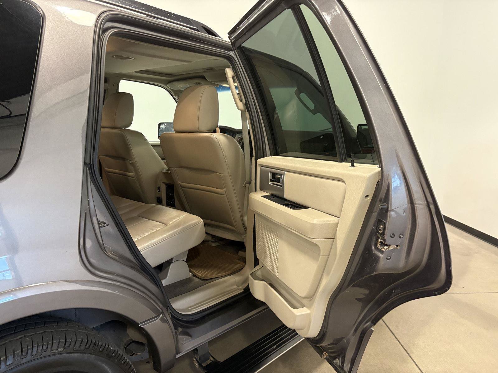 Used 2012 Ford Expedition Limited AWD/4WD image 35