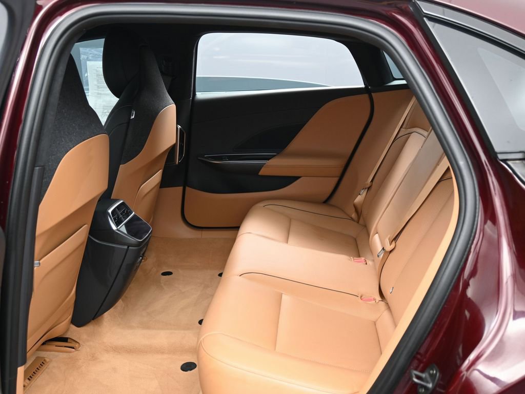 Used 2024 Lucid Air Touring image 30