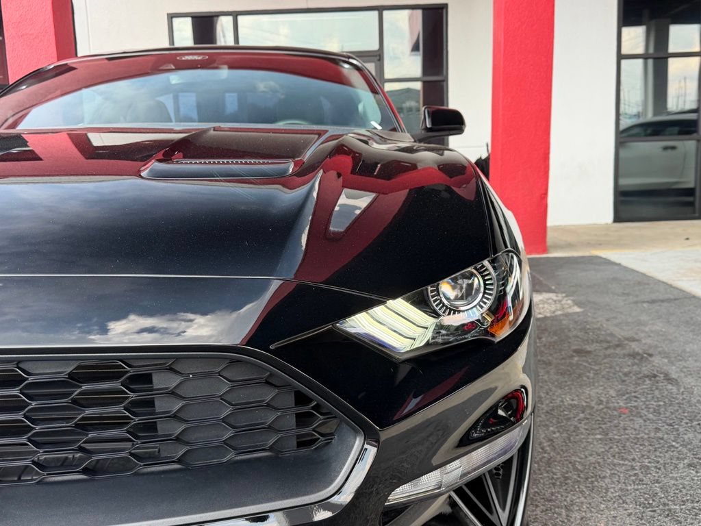 Used 2021 Ford Mustang Coupe RWD image 5