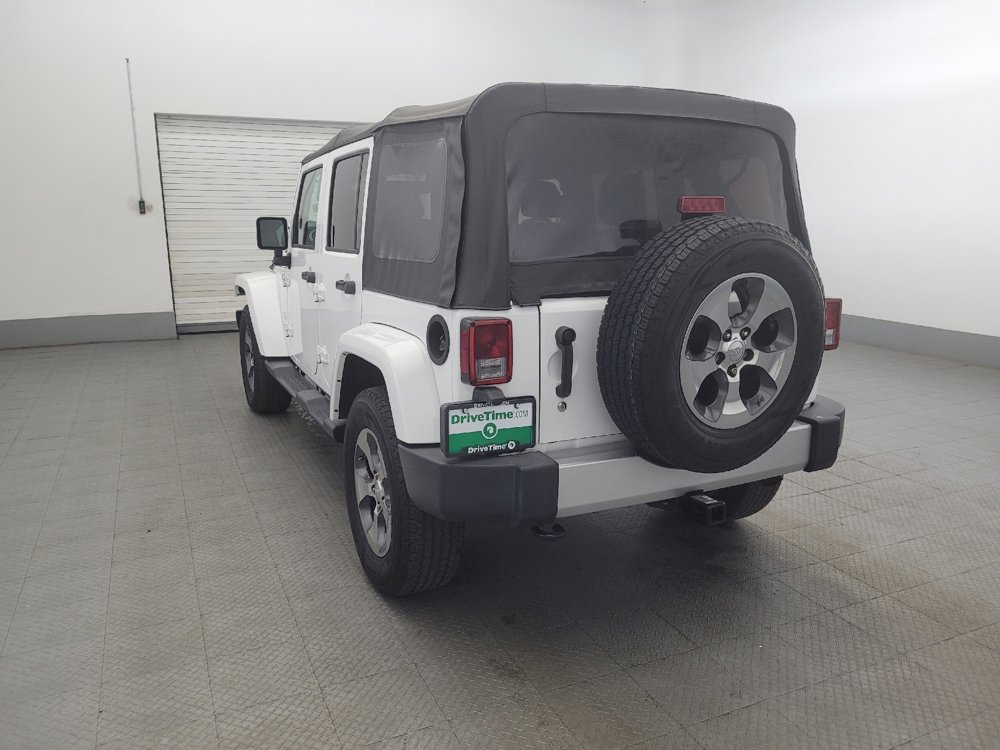 Used 2017 Jeep Wrangler Unlimited Sahara image 5