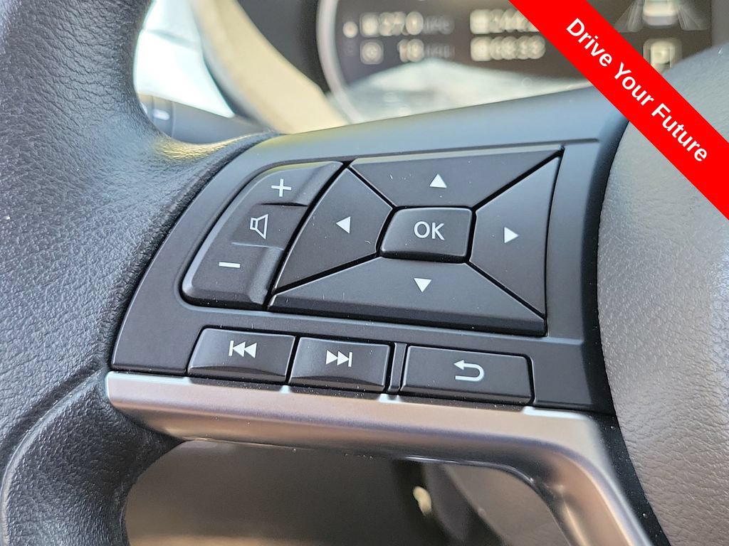Used 2025 Nissan Versa SV w/ Trunk Package FWD image 5