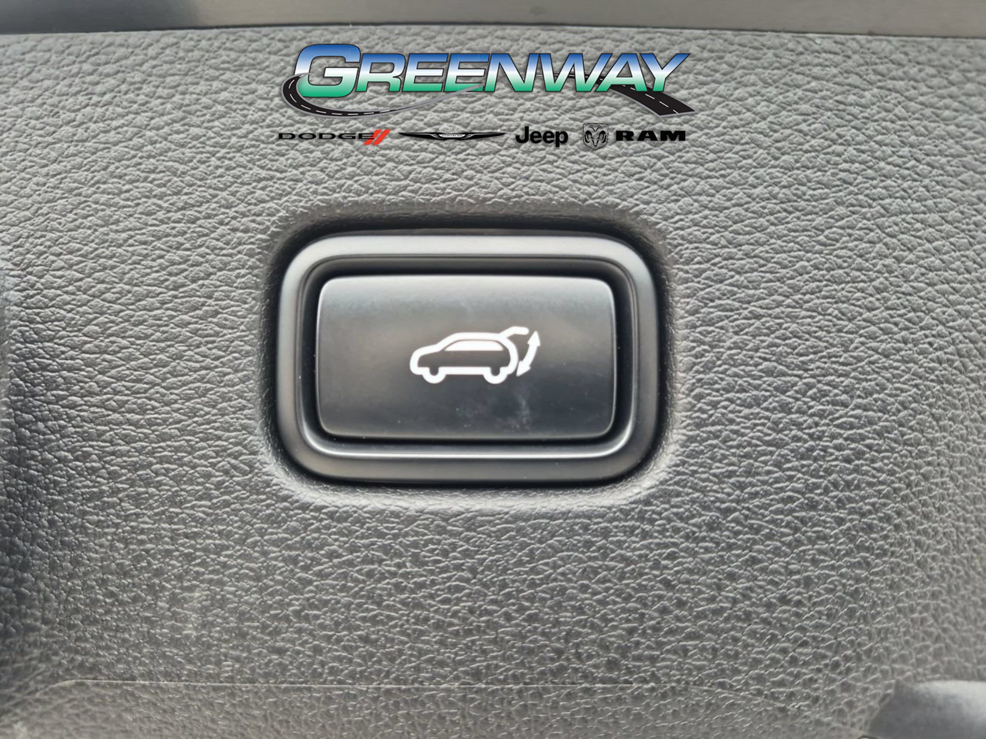 Used 2025 Kia Sportage SX FWD image 8