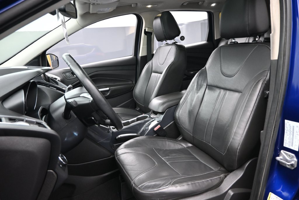 Used 2013 Ford Escape Titanium w/ Class II Trailer Tow Pkg AWD/4WD image 17