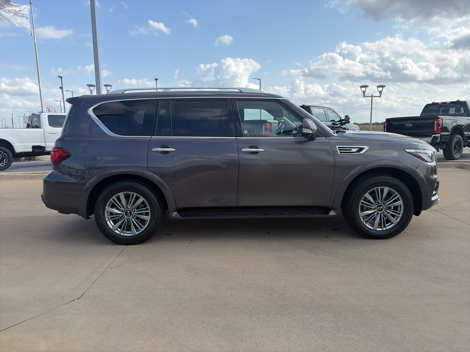 Used 2024 INFINITI QX80 Luxe image 6