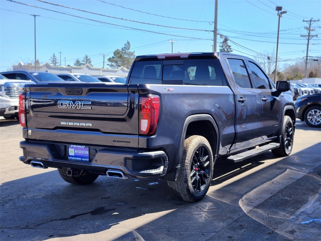 Used 2022 GMC Sierra 1500 Elevation w/ Elevation Premium Package image 5