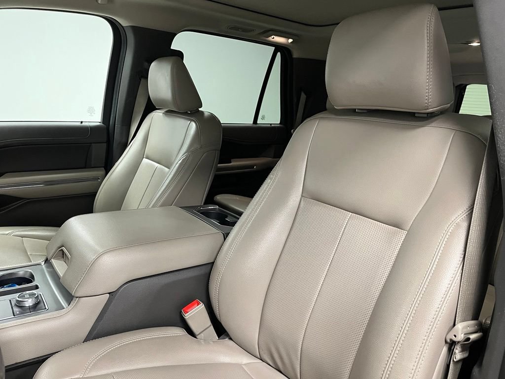 Used 2021 Ford Expedition Max XLT AWD/4WD image 24