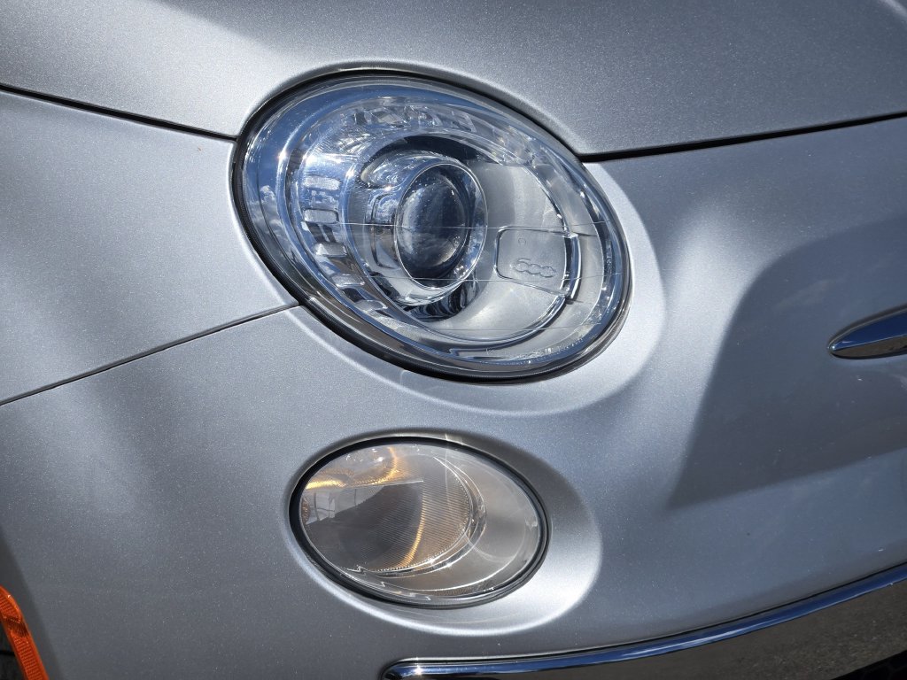 Used 2012 FIAT 500 Lounge w/ Luxury Leather Pkg FWD image 11