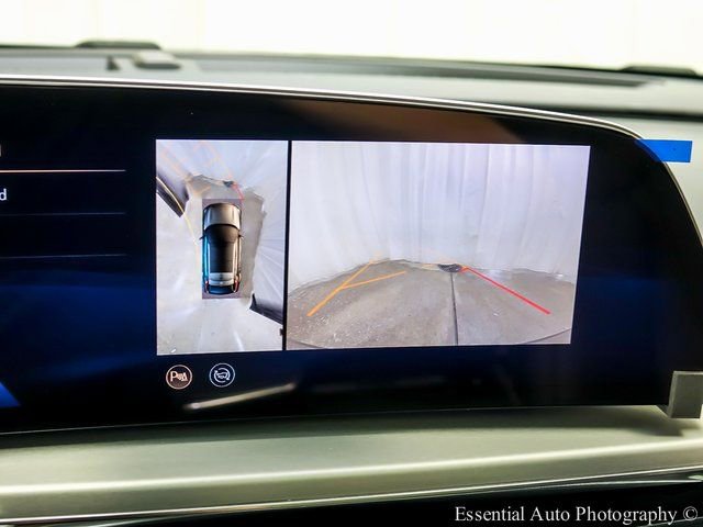New 2025 Cadillac Lyriq Luxury w/ LPO, Floor Liner Package image 16