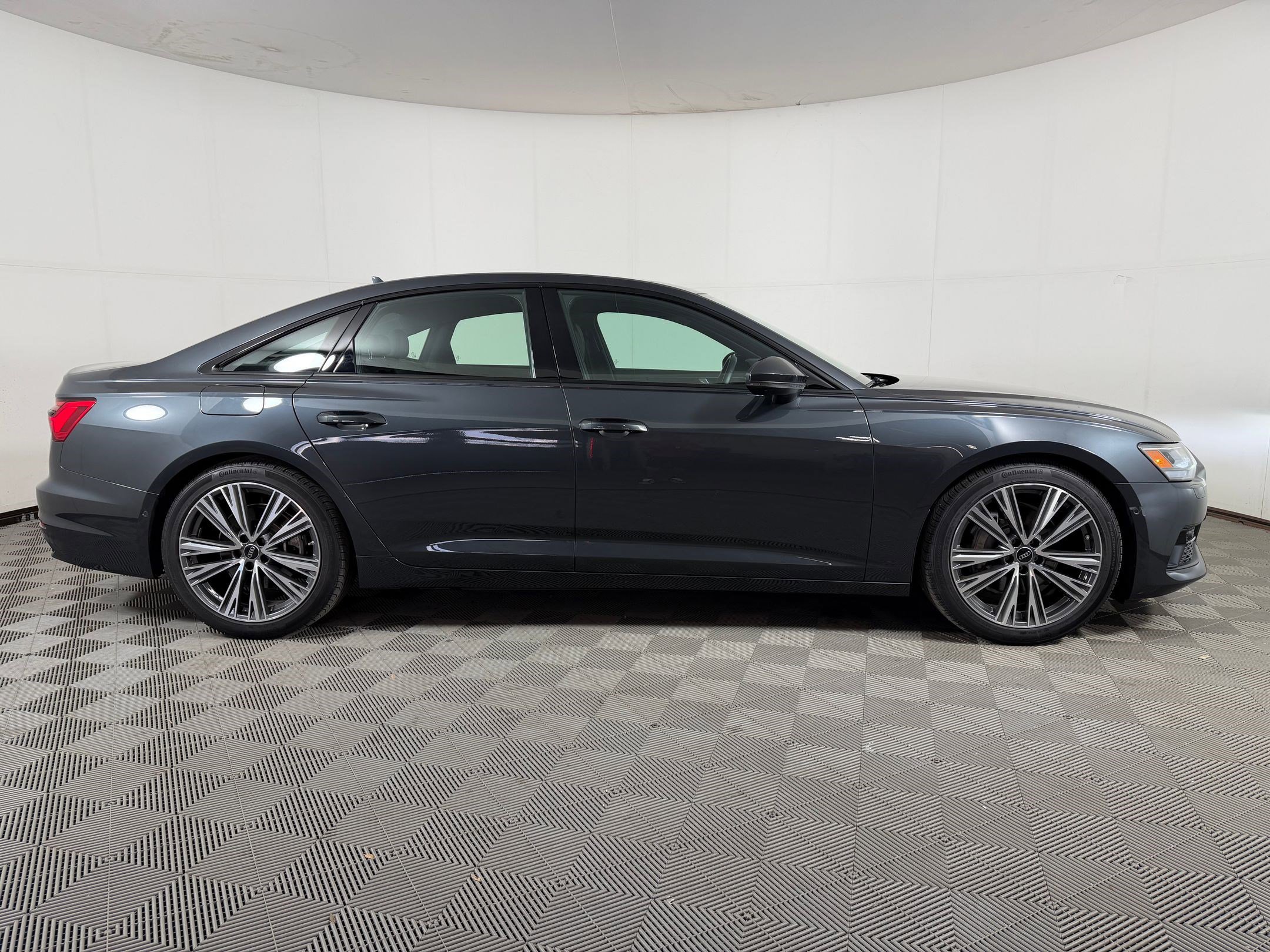 Used 2023 Audi A6 Premium Plus w/ Premium Plus Package AWD/4WD image 8