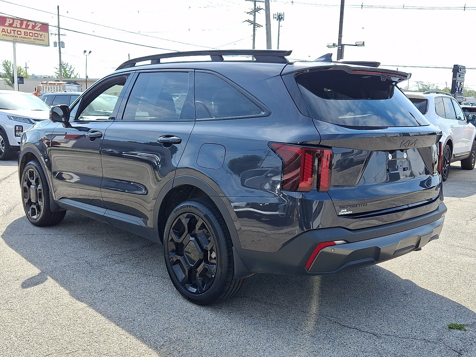 Certified 2025 Kia Sorento SX Prestige w/ Sage Leather Package AWD/4WD image 4