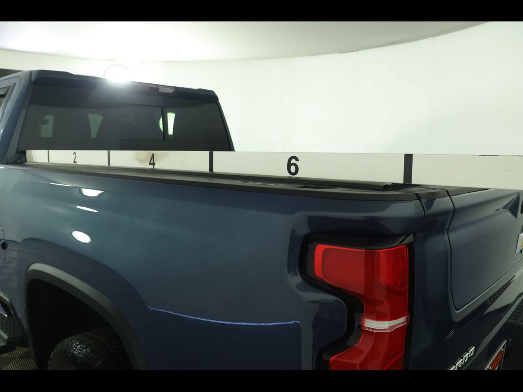 Used 2025 Chevrolet Silverado 3500 High Country w/ Technology Package AWD/4WD image 15