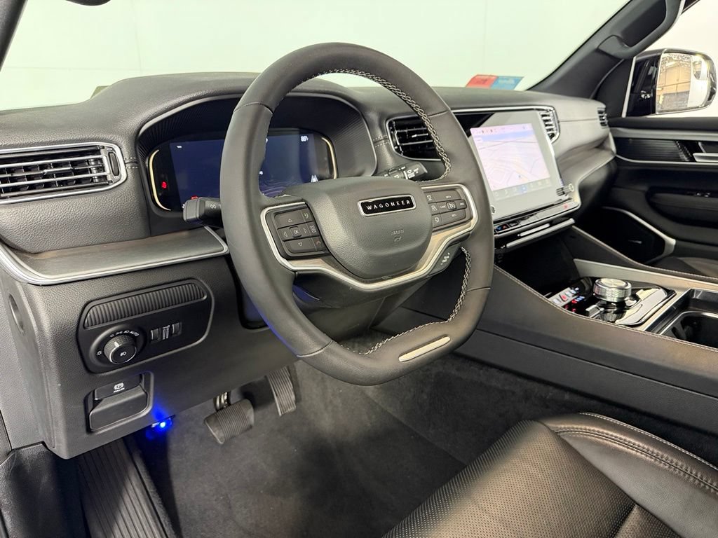 Used 2022 Jeep Wagoneer Series II AWD/4WD image 16