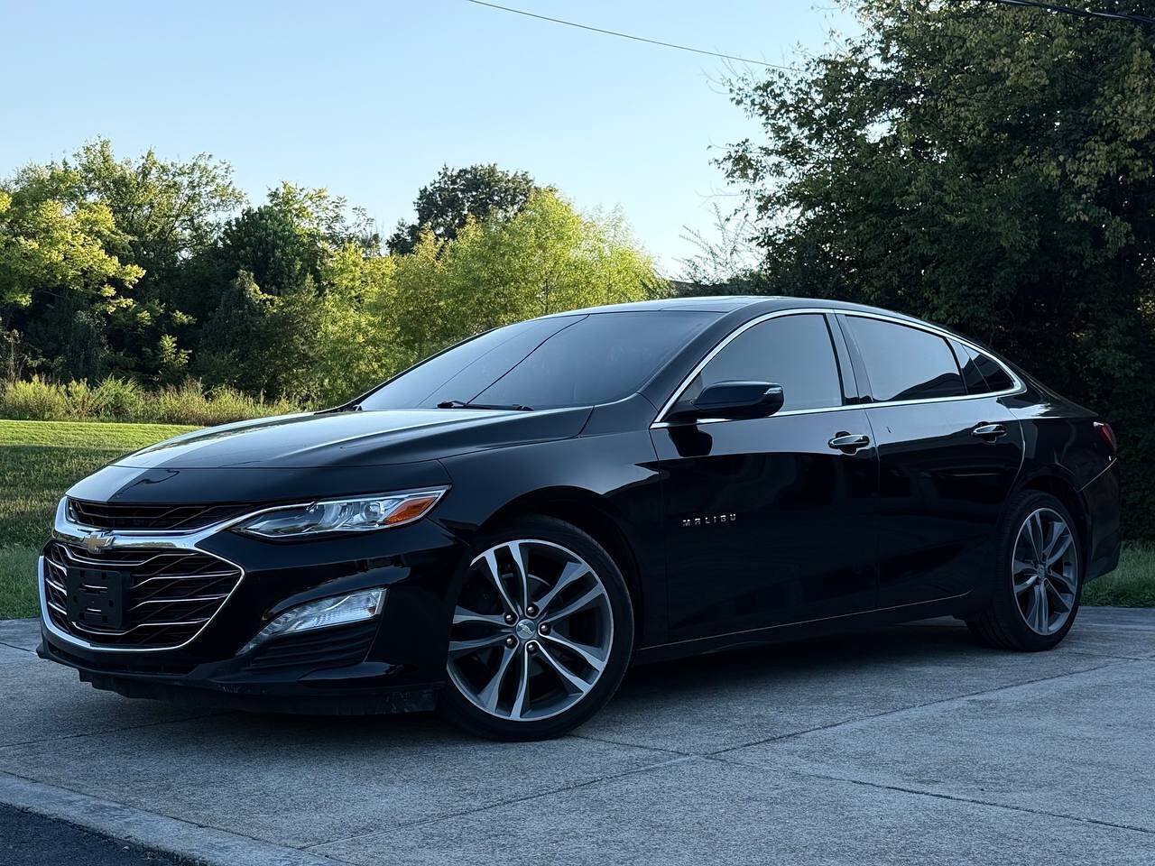 Used 2021 Chevrolet Malibu Premier FWD image 1