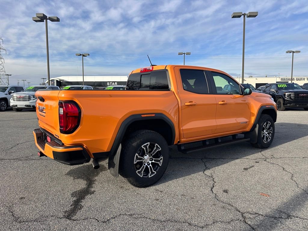 Certified 2025 GMC Canyon AT4 AWD/4WD image 9