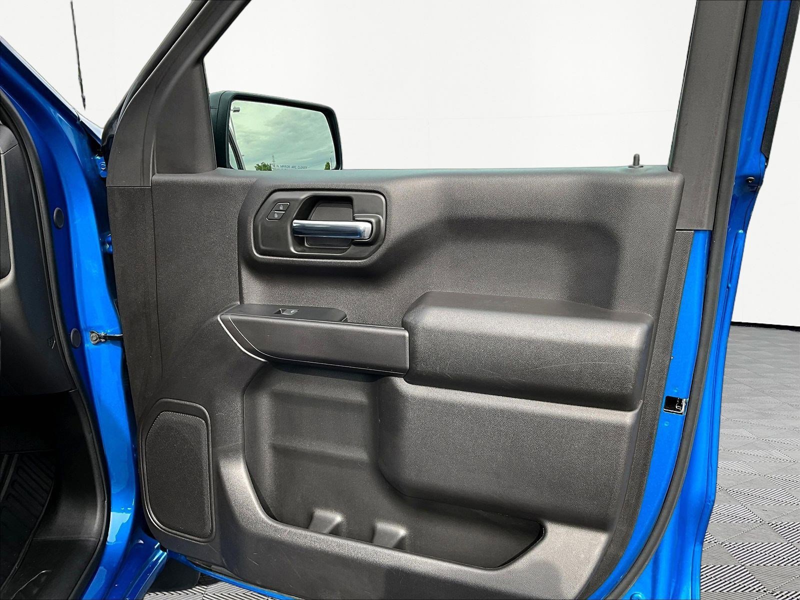 Used 2024 Chevrolet Silverado 1500 Custom w/ LPO, Dark Essentials Package AWD/4WD image 27