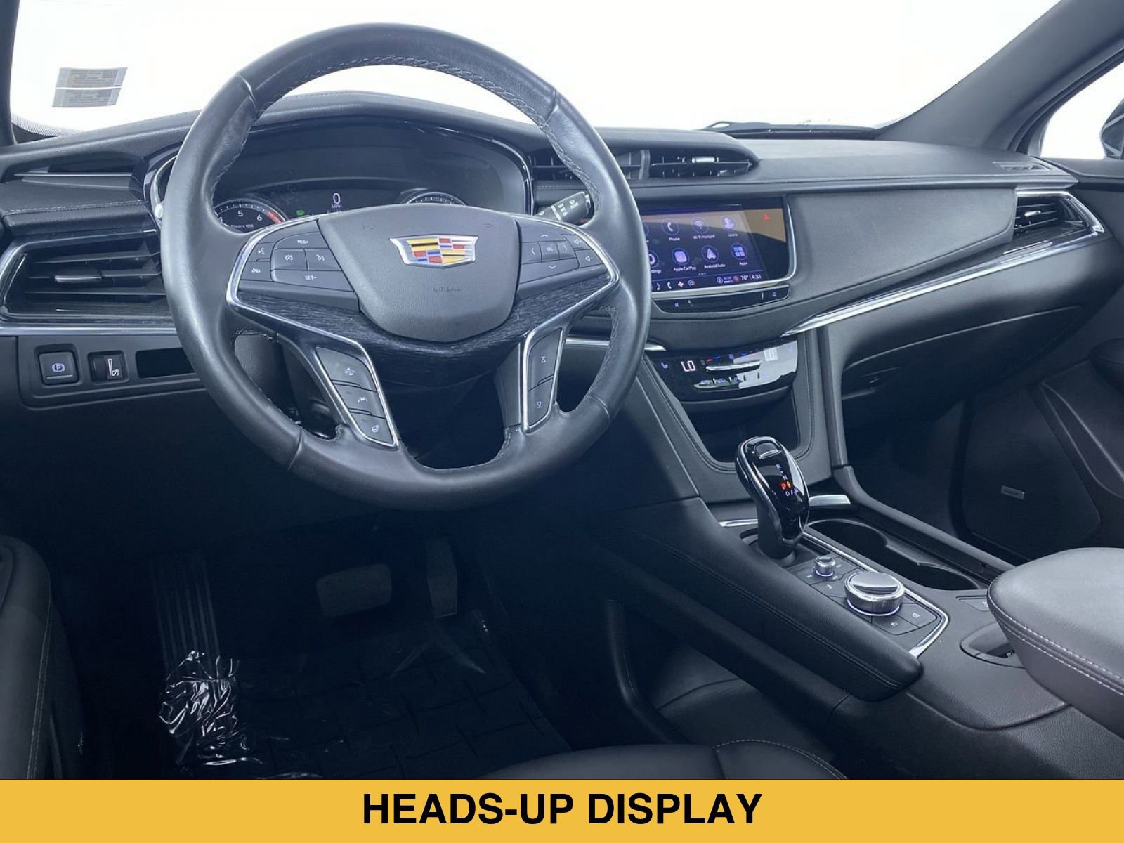 Certified 2022 Cadillac XT5 Premium Luxury AWD/4WD image 2